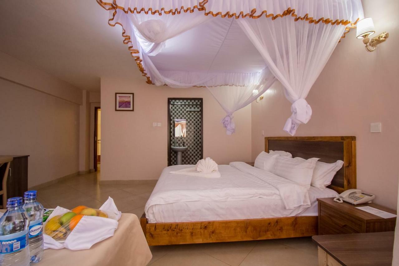 Paleo Hotel And Spa Thika Exterior photo