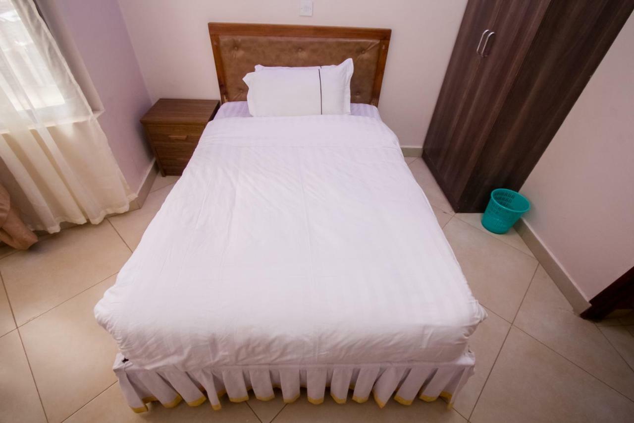 Paleo Hotel And Spa Thika Exterior photo