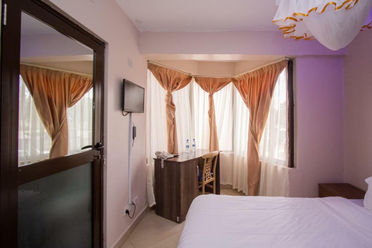 Paleo Hotel And Spa Thika Exterior photo
